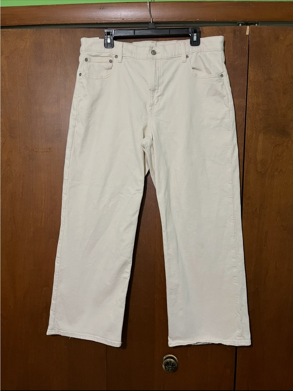 AE Straight Wide Leg Jeans